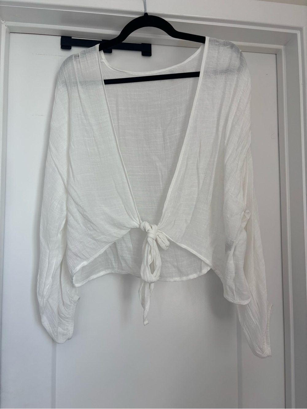 Women’s White Tie-Front Lightweight Top